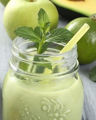 Grüner Avocado-Smoothie